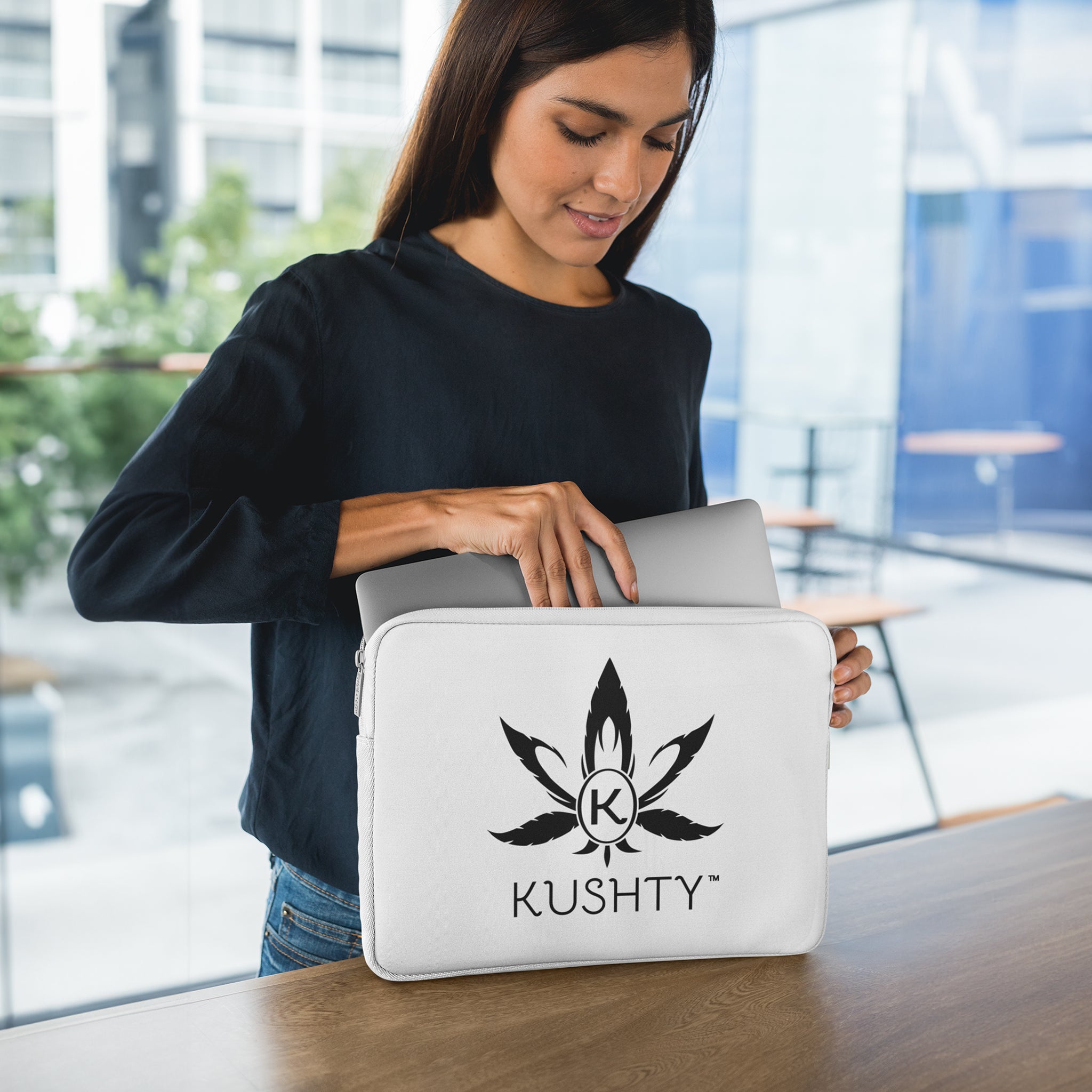 Kushty Laptop Sleeve